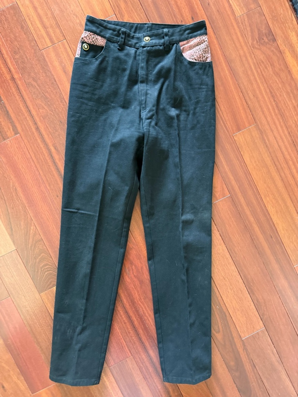 Cache Women’s Black Jeans Size 8 W Pink Faux Suede Pockets And Fabulous Buttons